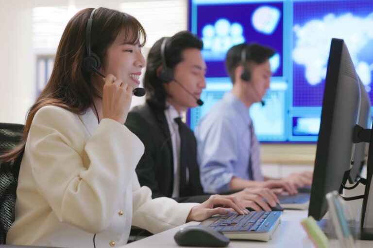 Benefits of the Help Desk Ticketing System Benefits of the Help Desk Ticketing System