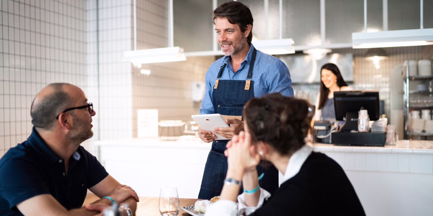 How IT Disruptions Affect Customer Experience in Restaurants How IT Disruptions Affect Customer Experience in Restaurants